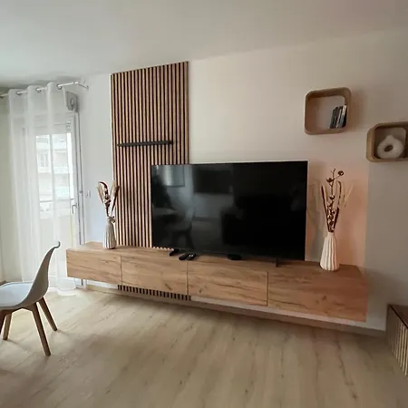 Avec Terrasse Et Garage Prive *